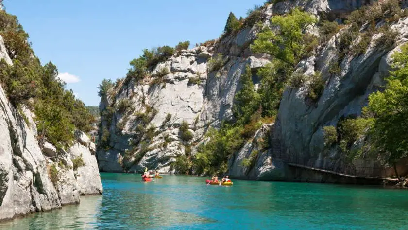 Canoës dans les gorges du Verdon