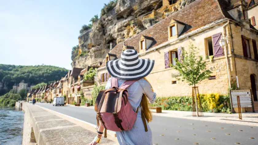 slow tourisme en dordogne à la Roque Gageac